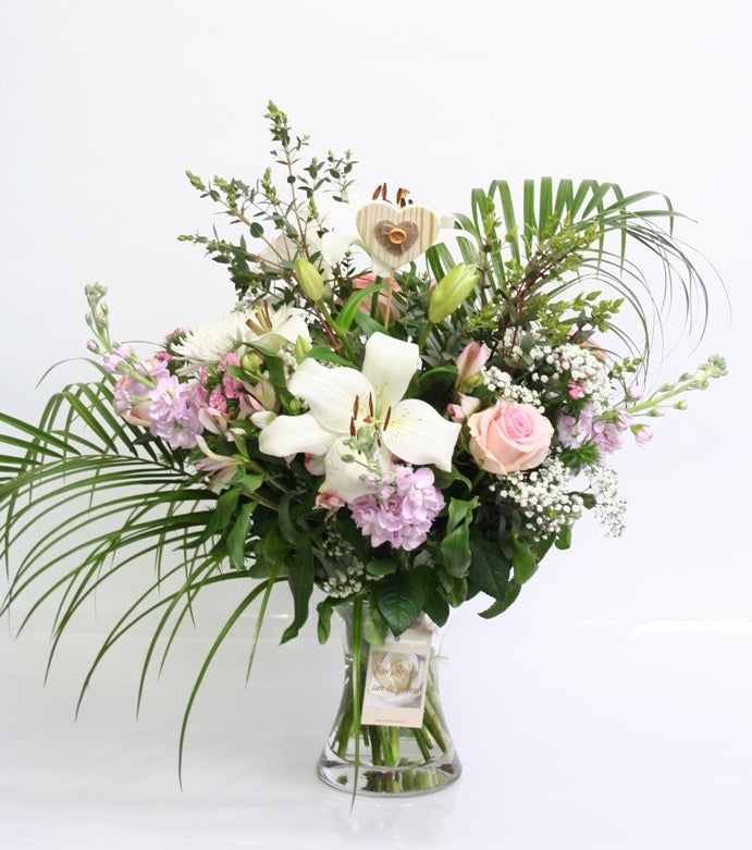 Bouquet aus weiß rosa Zärtlichkeit verlassen und heiraten